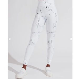 NWOT Buffbunny Limitless Leggings in Marble